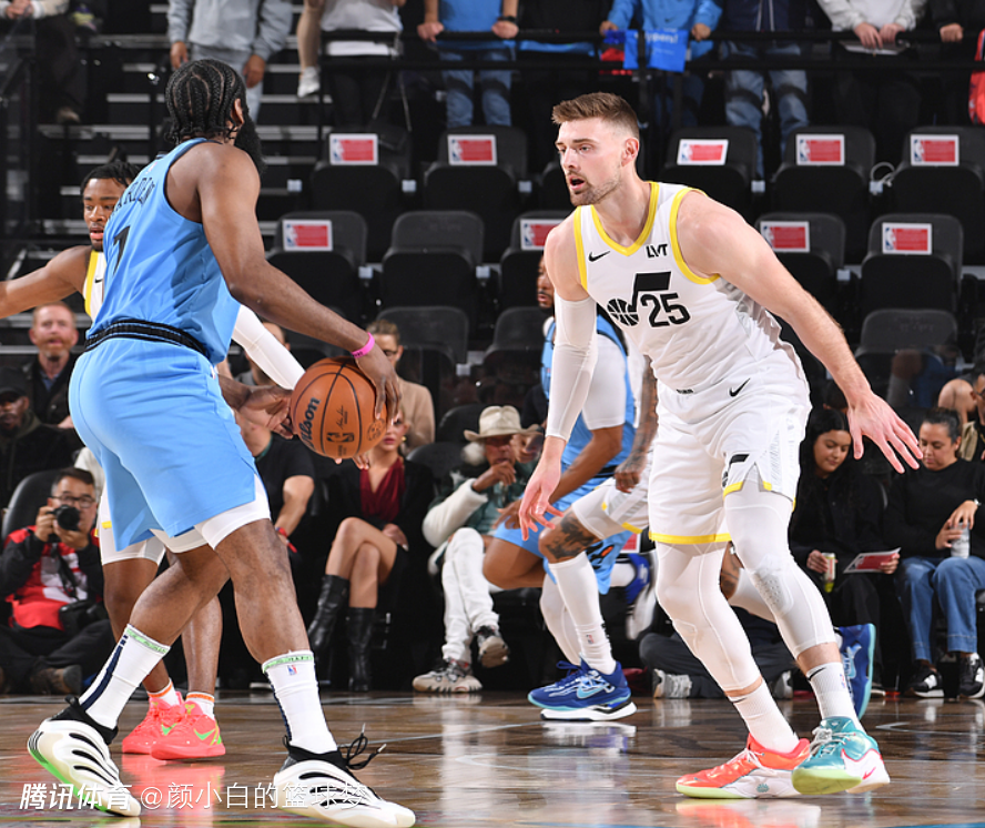 爱游戏-印第安纳步行者发布备战花絮，今夜防线松动，意大利杯任务艰巨，更衣室氛围转暖的简单介绍